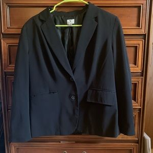 Worthington Black Blazer with Functioning Pockets